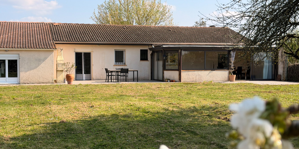 maison à LES PEINTURES (33230)